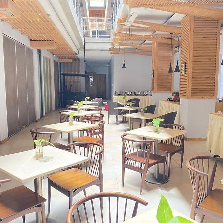 Liberta Hotel Jimbaran エクステリア 写真