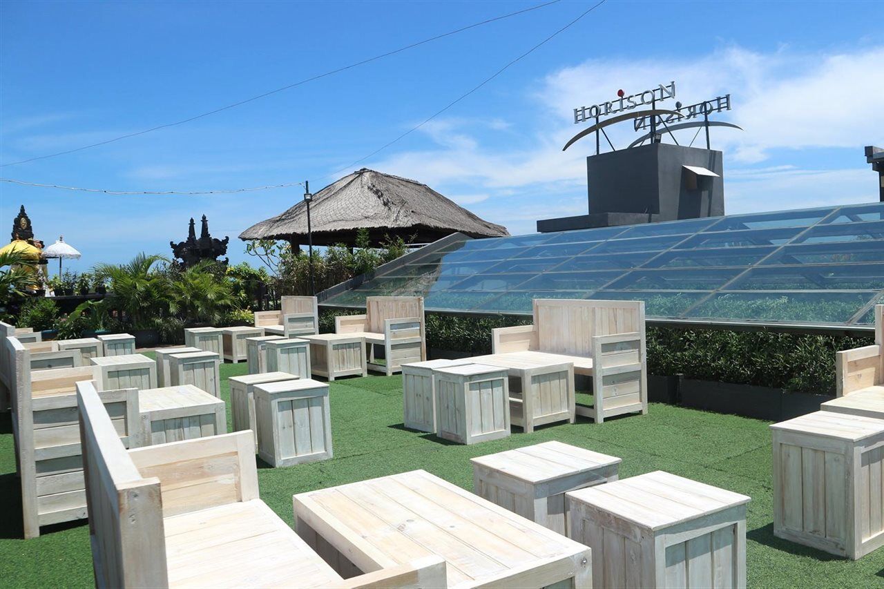 Liberta Hotel Jimbaran エクステリア 写真